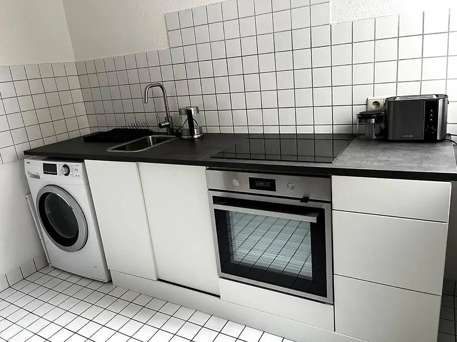 Wunderschoene 3-Zimmer Wohnung Fuer 8 Personen Bremen 0*,  Germany