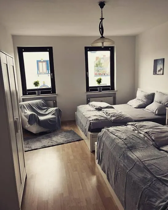 Wunderschoene 3-Zimmer Wohnung Fuer 8 Personen Bremen