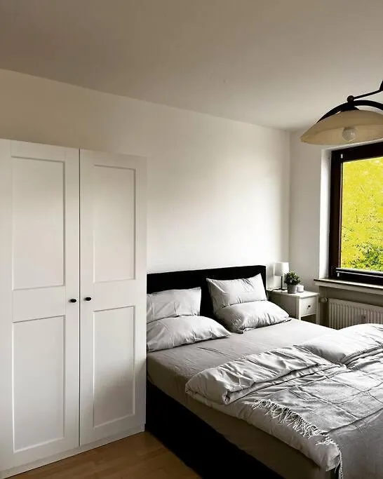 Wunderschoene 3-Zimmer Wohnung Fuer 8 Personen Bremen