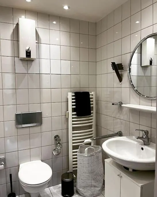 Wunderschoene 3-Zimmer Wohnung Fuer 8 Personen Bremen